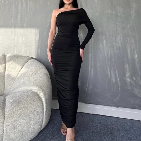 NWT Zara Studio One Shoulder Asymetric Bodycon Maxi Dress - Picture 1 of 12